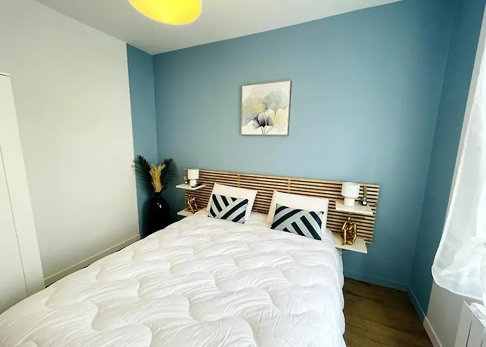 Reve Bleu Au Port Avec Parking Gratuit Daire Caen